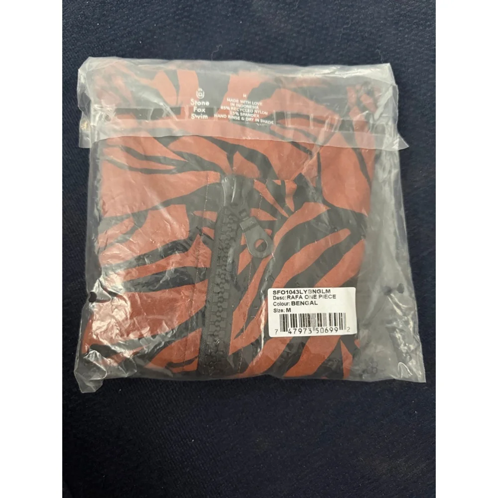 Stone Fox Swim Rafa One Piece Bengal Surf Suit Zip Eco Swim NWT - Picture 3 of 3